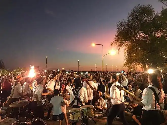 COTI convocó a una multitud en la gira solidaria “Canciones útiles” 1 unnamed1 2