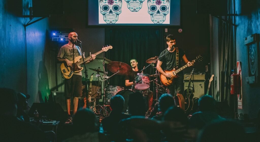 FLOR DE SANGRE presenta su single “EL SER” pagina TR 1