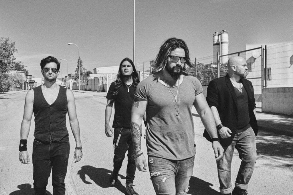REEPER anuncia su nuevo álbum RISE OF CHAOS y presenta el single REBOUND unnamed 2 4
