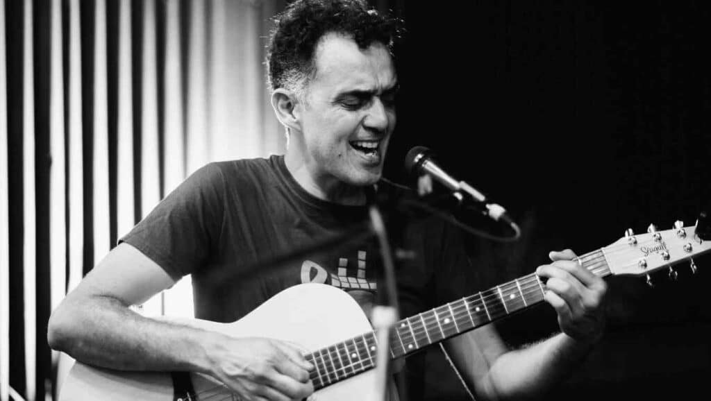 TONGA GALVÁN presenta su primer disco solista unnamed 1 1 1