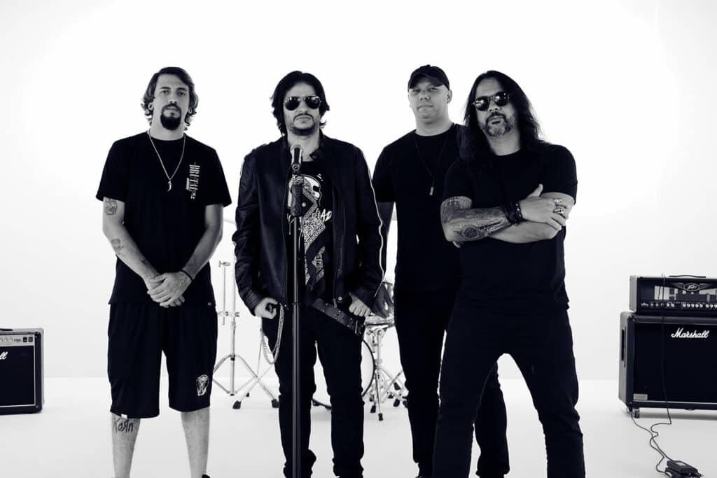 Insanidade lanza el video musical de la pista Destroy Rock n Roll unnamed 7 1 1