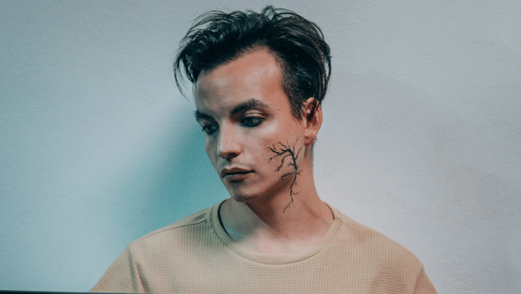 CRISTIAN MANSILLA presenta su nuevo EP titulado: EQUINOCCIO. molde 6 1