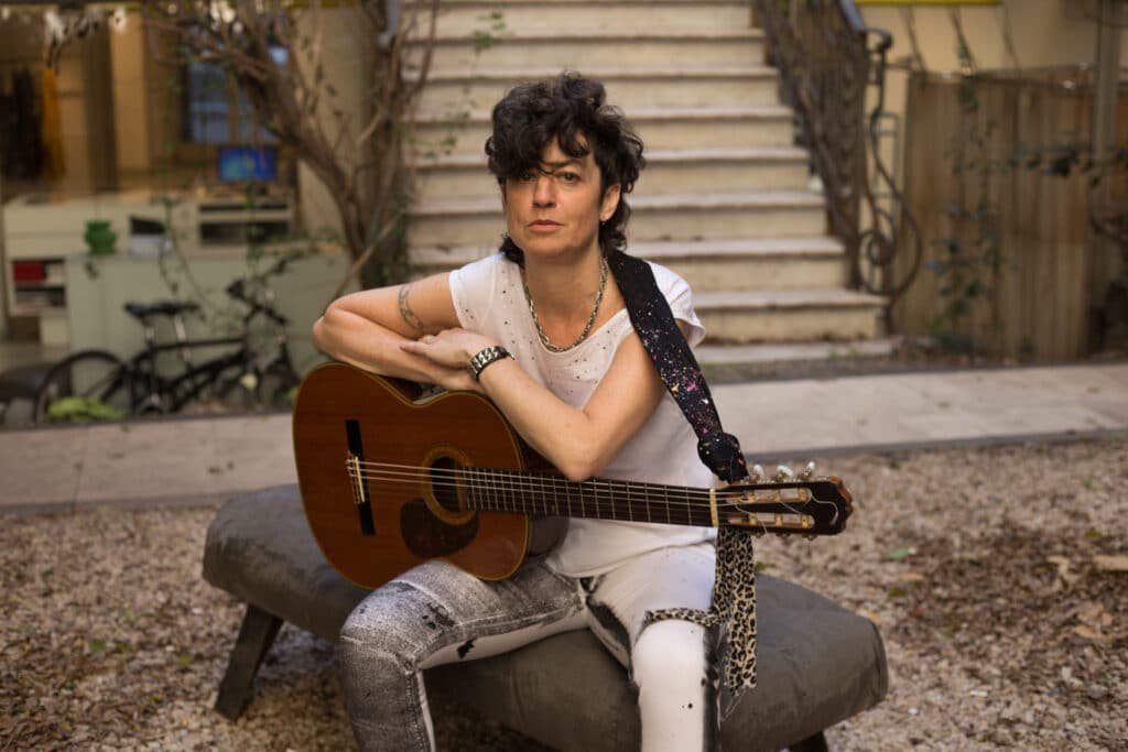 VALE CINI presenta su nuevo disco titulado LA BESTIA MELANCÓLICA unnamed 9 2