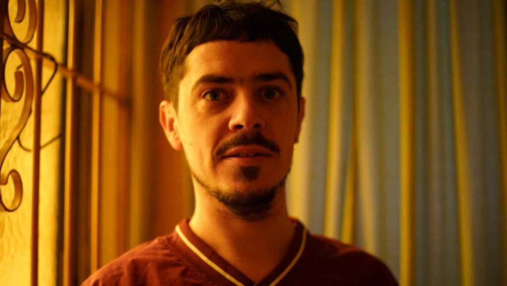 MOGUE presenta “Algo en tu pelo”, nuevo single en compañía de Vero Gerez Foto x Josefina Chevalier 1