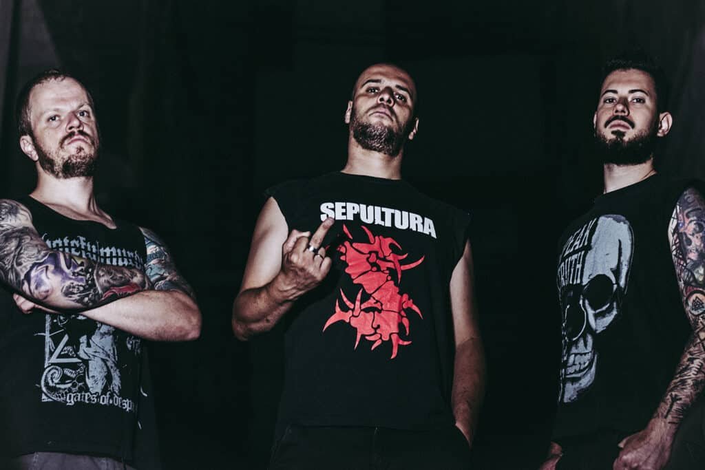 GUTTROLL LANZA presenta RULES, single que trae la raíz más pura del metal de los 80 combinada con pasajes drásticos e innovadores Guttroll13 1