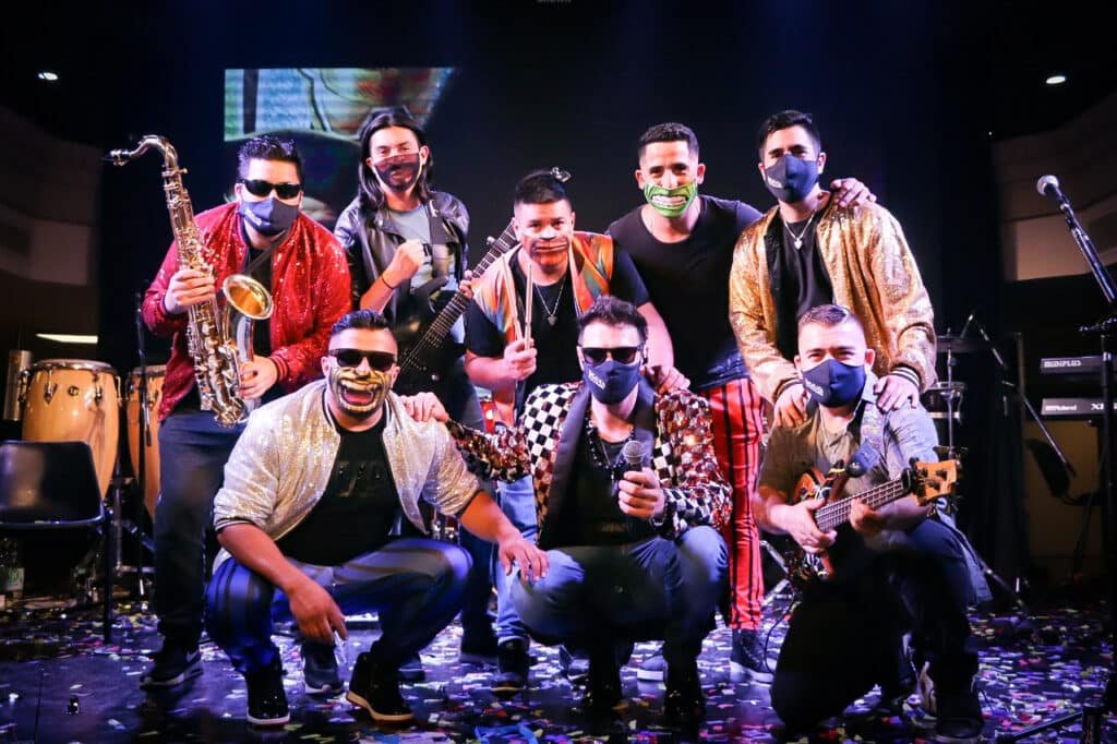 Tangatunga presenta "En jaque"