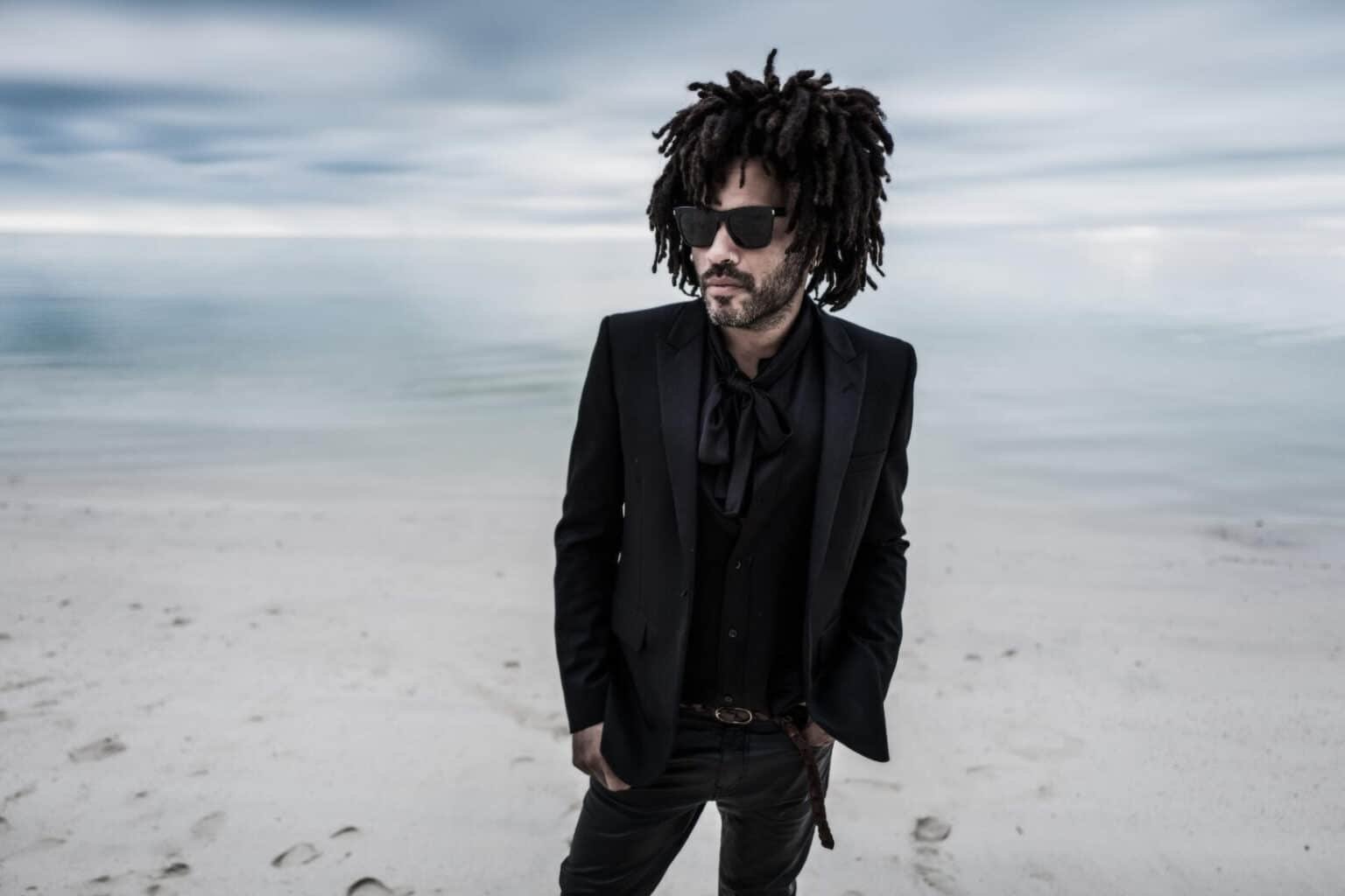 Lenny Kravitz presenta el videoclip de “Raise Vibration”. Lenny Kravitz