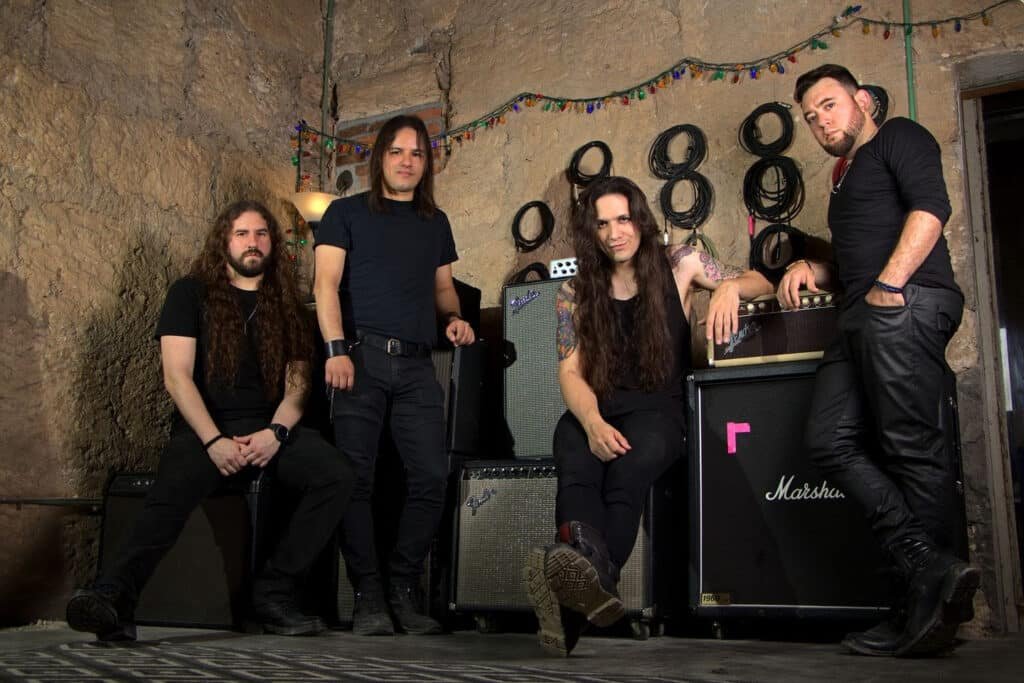 THE ADVENT EQUATION están próximos a lanzar su primer álbum en vivo unnamed 7 1