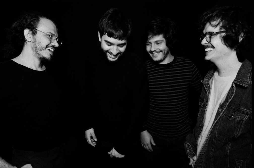 BANDA DE COSTA RICA ADIÓS COMETA PRESENTA REMIX INTERNACIONAL cb762f1d 9ea9 989e befc ea34c5f47e41 1