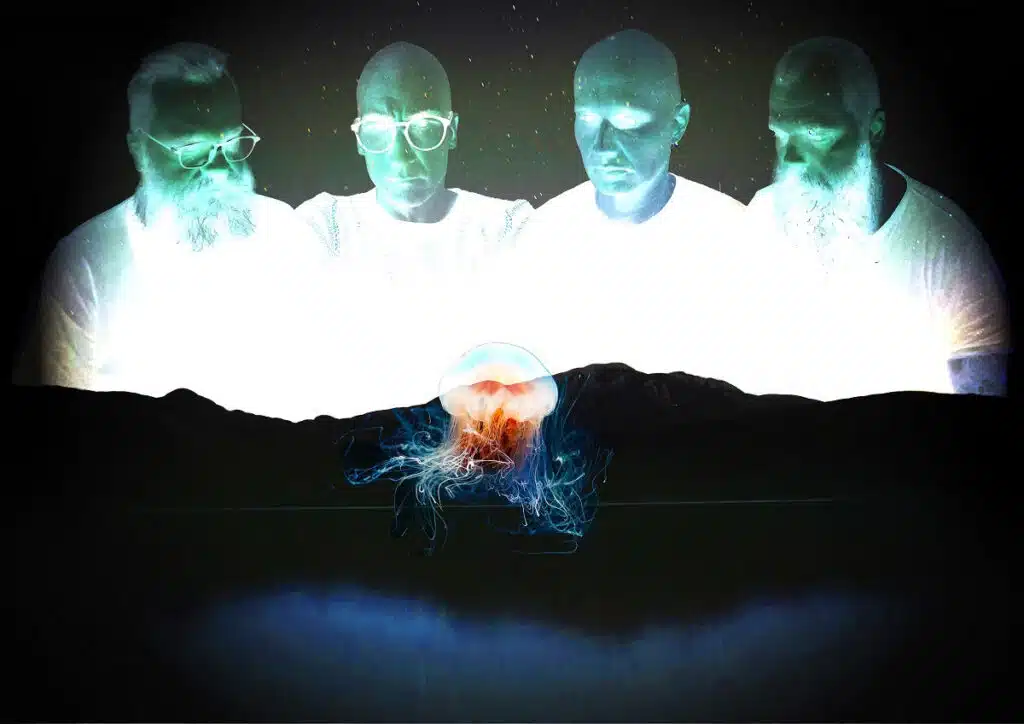 La banda finlandesa de rock progresivo Varjo-Orkesteri lanzó el primer sencillo de su próximo álbum debut Prima Volta unnamed 1 1 1