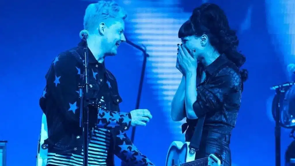Jack White le pide matrimonio a su novia Olivia Jean en pleno recital 948c6da449dd9e9a8a0203688019f914 L 1