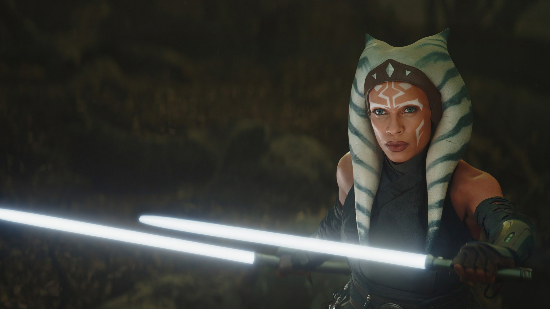 ahsoka tano with lightsaber bGpoamqUmZqaraWkpJRmbmdlrWZlbWU 3207035129 1