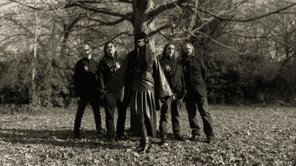 HYLDR: Un viaje hipnótico al oscuro mundo del Gothic Doom Metal con ‘Nibelungen’ unnamed 6 1