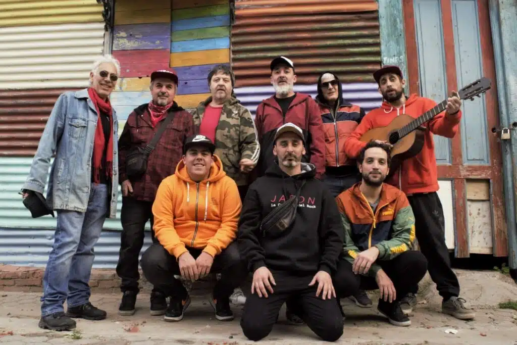 Encías Sangrantes estrena su nuevo single “A tu patio” 9 1 Encias Sangrantes 1200px 1