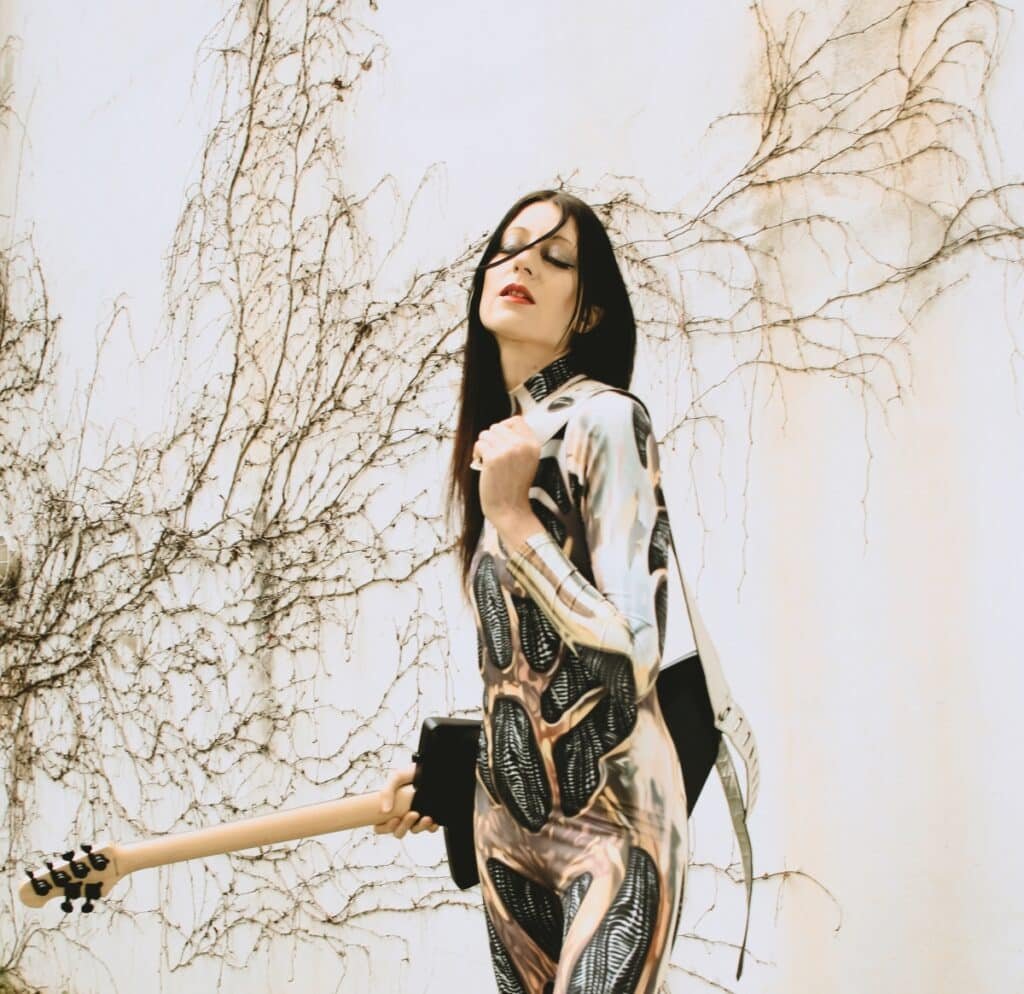 Victoria Real estrena el primer adelanto de su nuevo álbum, “Salir” Victoria Real 1 Nicolas Purdia 1200px 1