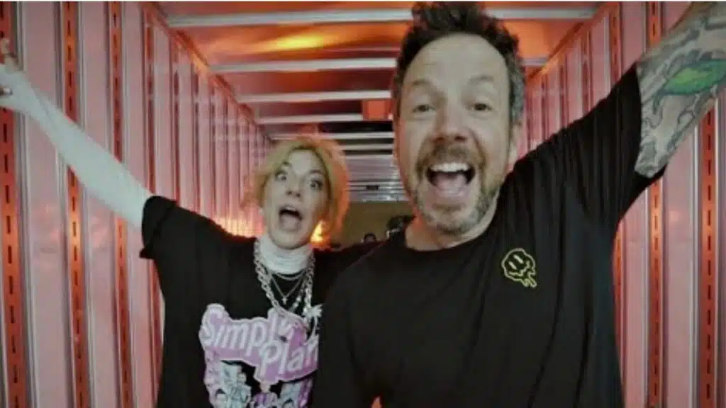 Colaboración Épica: Simple Plan y la Estrella de TikTok Jax Lanzan una Nueva Versión de ‘Iconic image 5