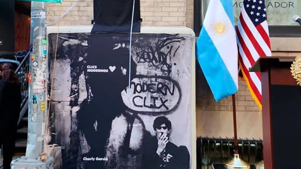 Charly García: Un Rincón en Nueva York para la Eternidad 65495377187b7 1200 1