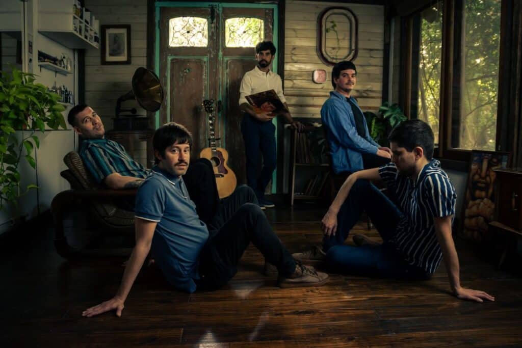 Los Bicis “es el comienzo de una nueva etapa, con nuevas canciones que refrescarán nuestra identidad” PH Victoria Basterra 5 Ramiro Gomez 1