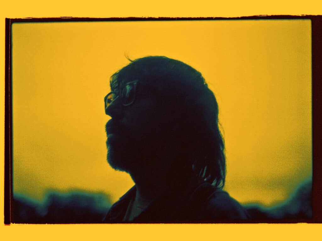Sam Jr. vuelve a colaborar con Tess Parks en “Get Found” sam jr press photo andrew mcgill lets go