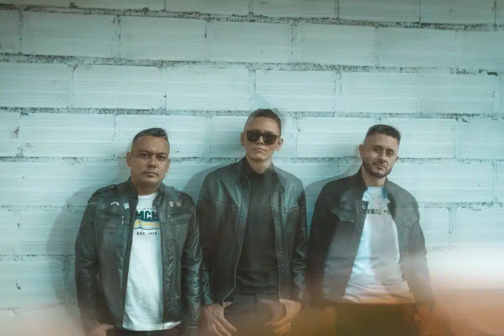 Sin Compromiso presenta ‘Ni un paso atrás’ Una canción de resiliencia y aprendizaje en tono punk rock d5731fec 843d 309a d87f 1f8b27772a13