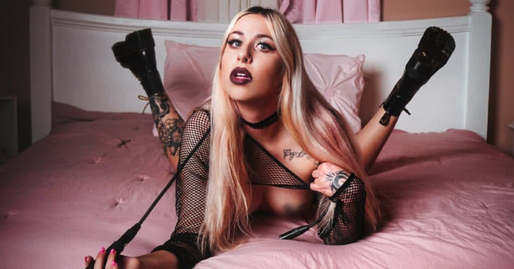 Allie Riot explota con su versión de “Cherry Bomb” unnamed 3