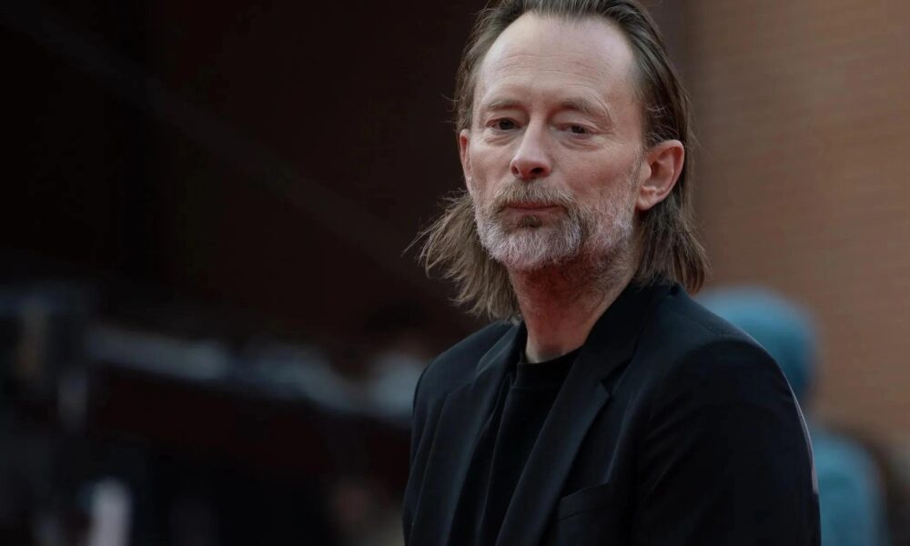 lead singer of english rock band radiohead thomas edward v0 oqrsz5awjds91 163475294