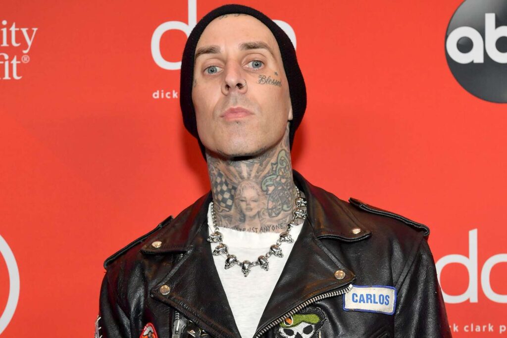 travis barker 090123 2 3b210aa8eb3e4115ad6e9fadc4ec517c 368138357