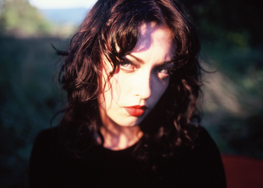 Violet Grohl pisa fuerte: el debut que hace temblar al rock alternativo unnamed 4