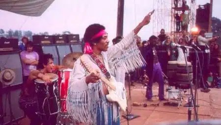 Nuevo video inédito de Jimi Hendrix en Woodstock, filmado desde el escenario Jimi Hendrix Woodstock